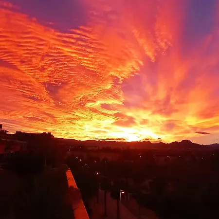 Apartment Atico Flores Y Mar